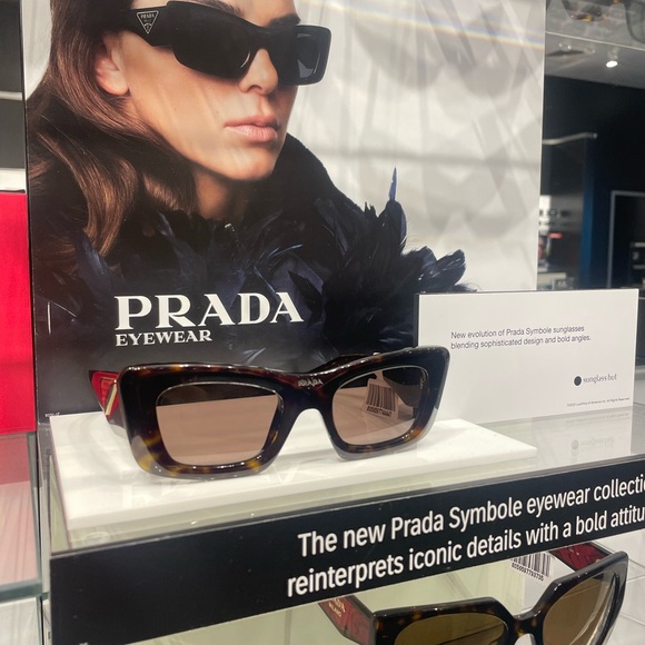 Prada Symbole Sunglasses SPR 13Z Tortoise Like New - Picture 4 of 5